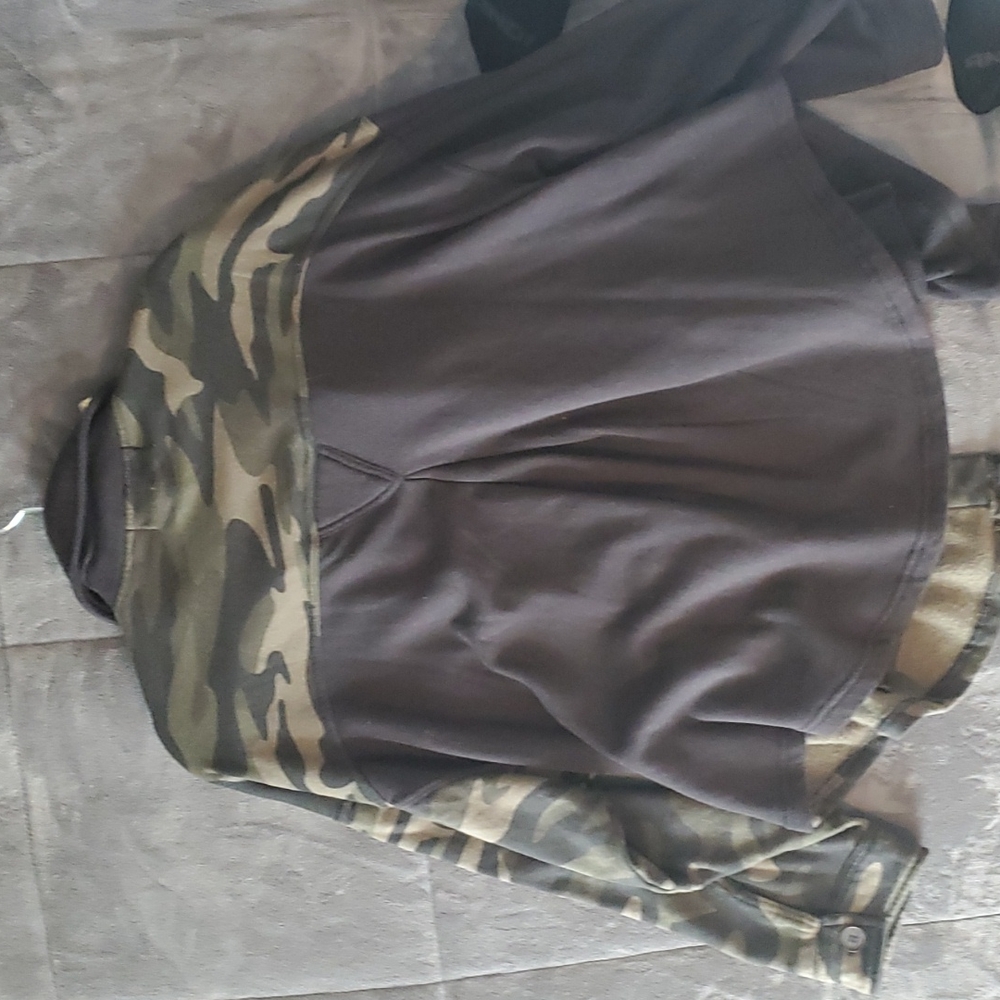 Button down shirt/jacket - Picture 2 of 3